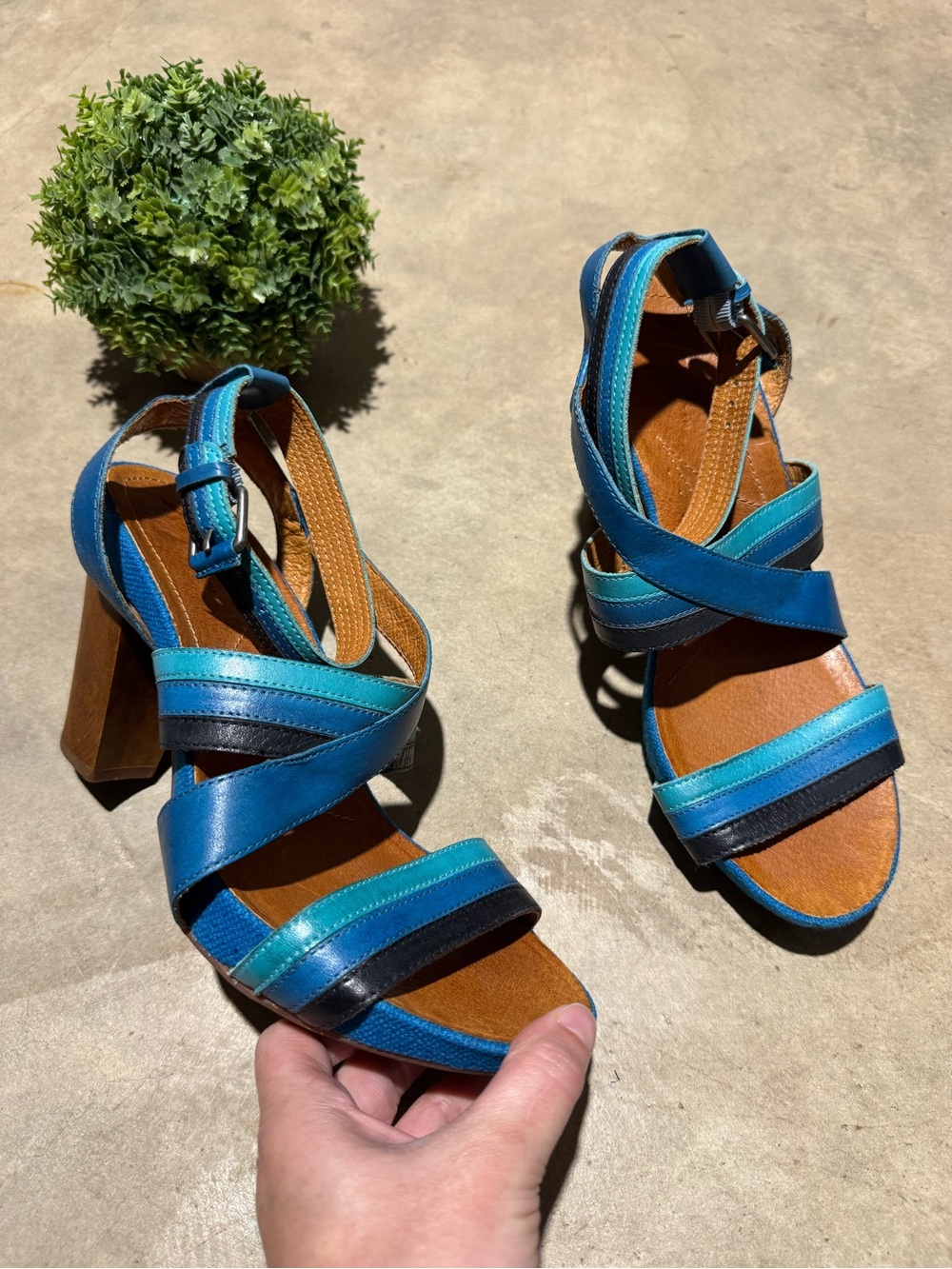 Naya Cerena Heeled Sandals Size 9 Mint Blue Black Boho Chic Artsy Earthy
